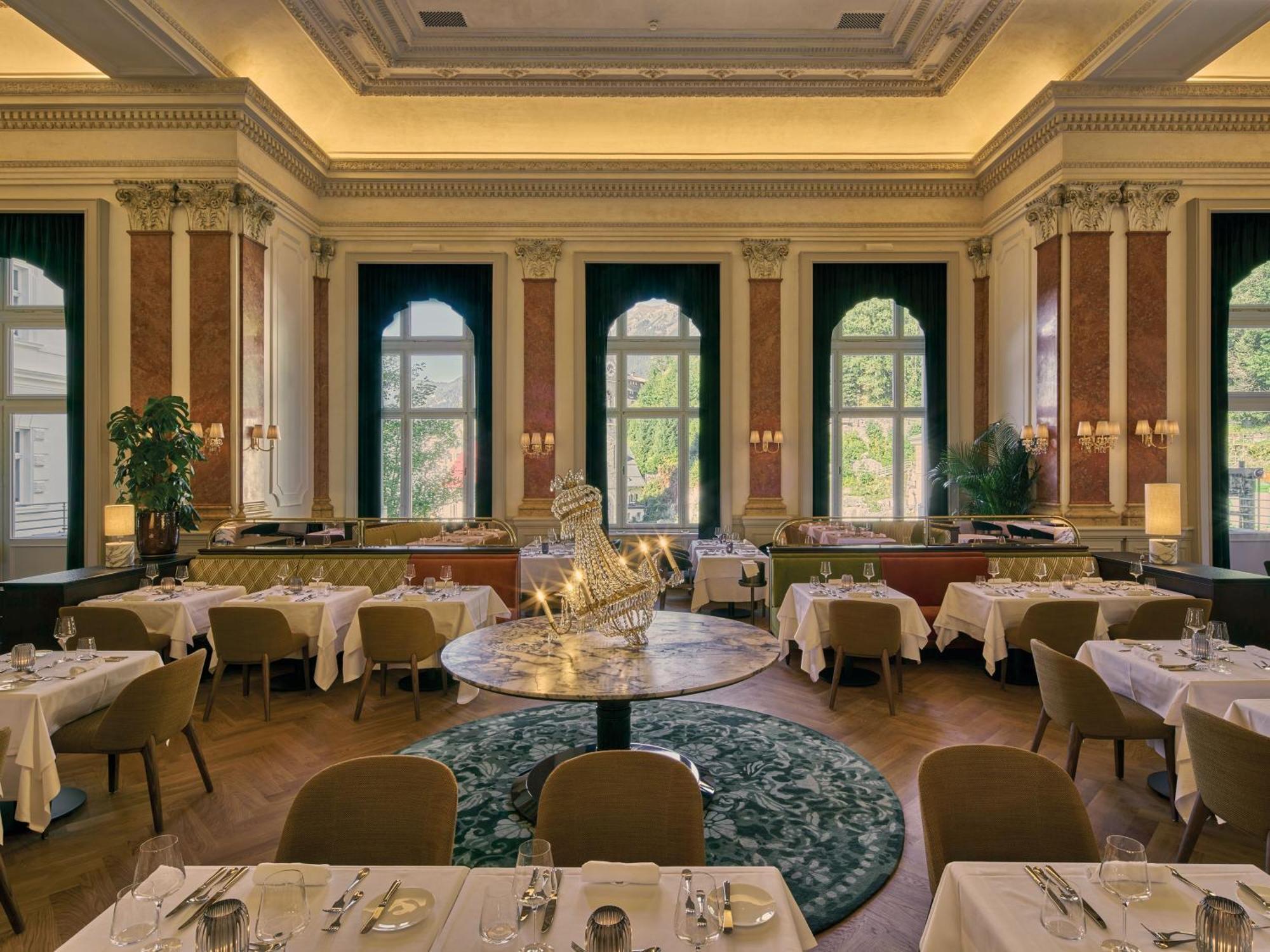 A-Rosa Collection Straubinger Grand Hotel Бадгаштейн Экстерьер фото